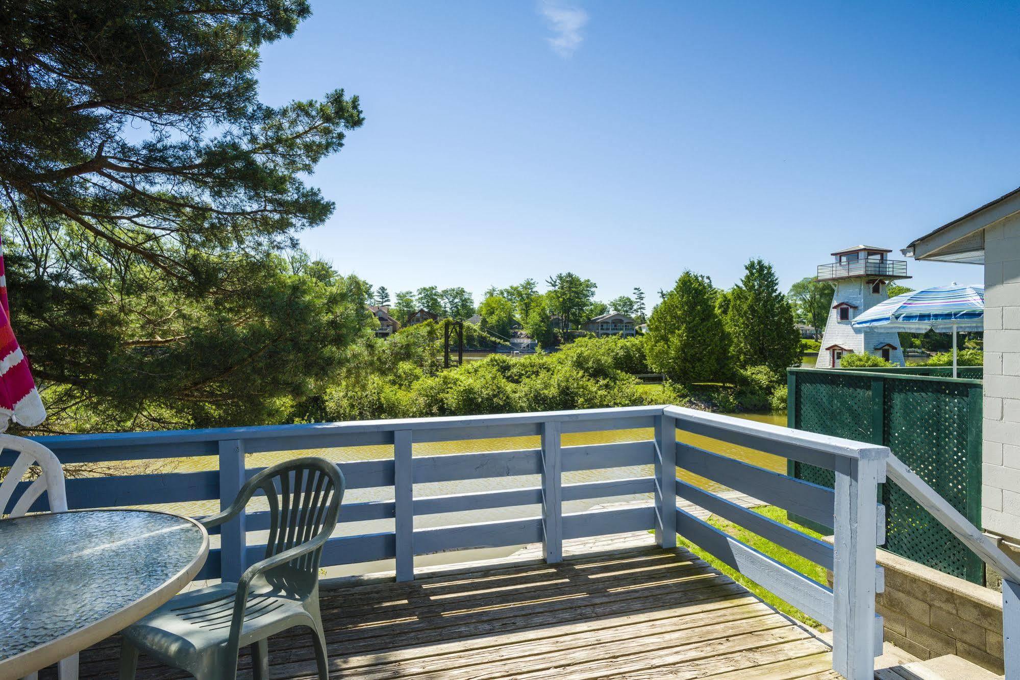 Hollywood Cottages Wasaga Beach Exterior foto